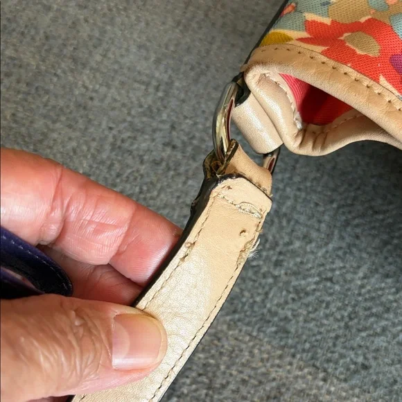 COACH Peyton Floral Print Coated Canvas Bucket Bag 17”x13”x5” - Picture 16 of 17